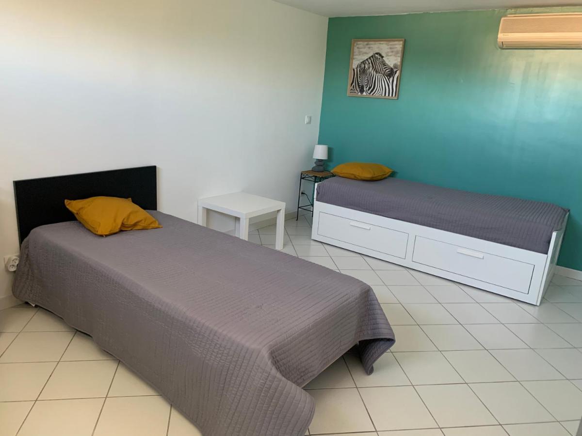 Charmant Logement Avec Piscine Saint-Feliu-d'Avall Exterior foto